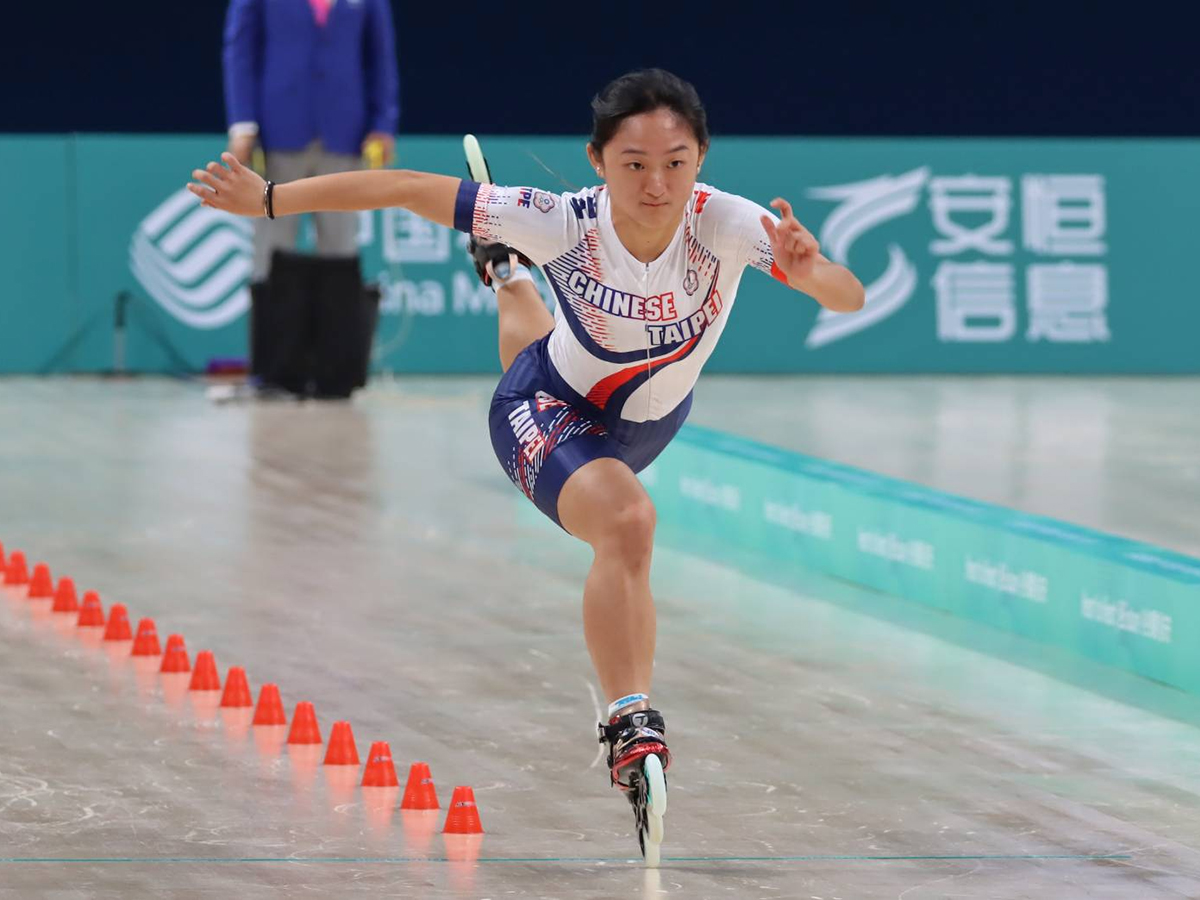 2022年杭州亞運會，劉巧兮女子速度過樁比賽之情景。