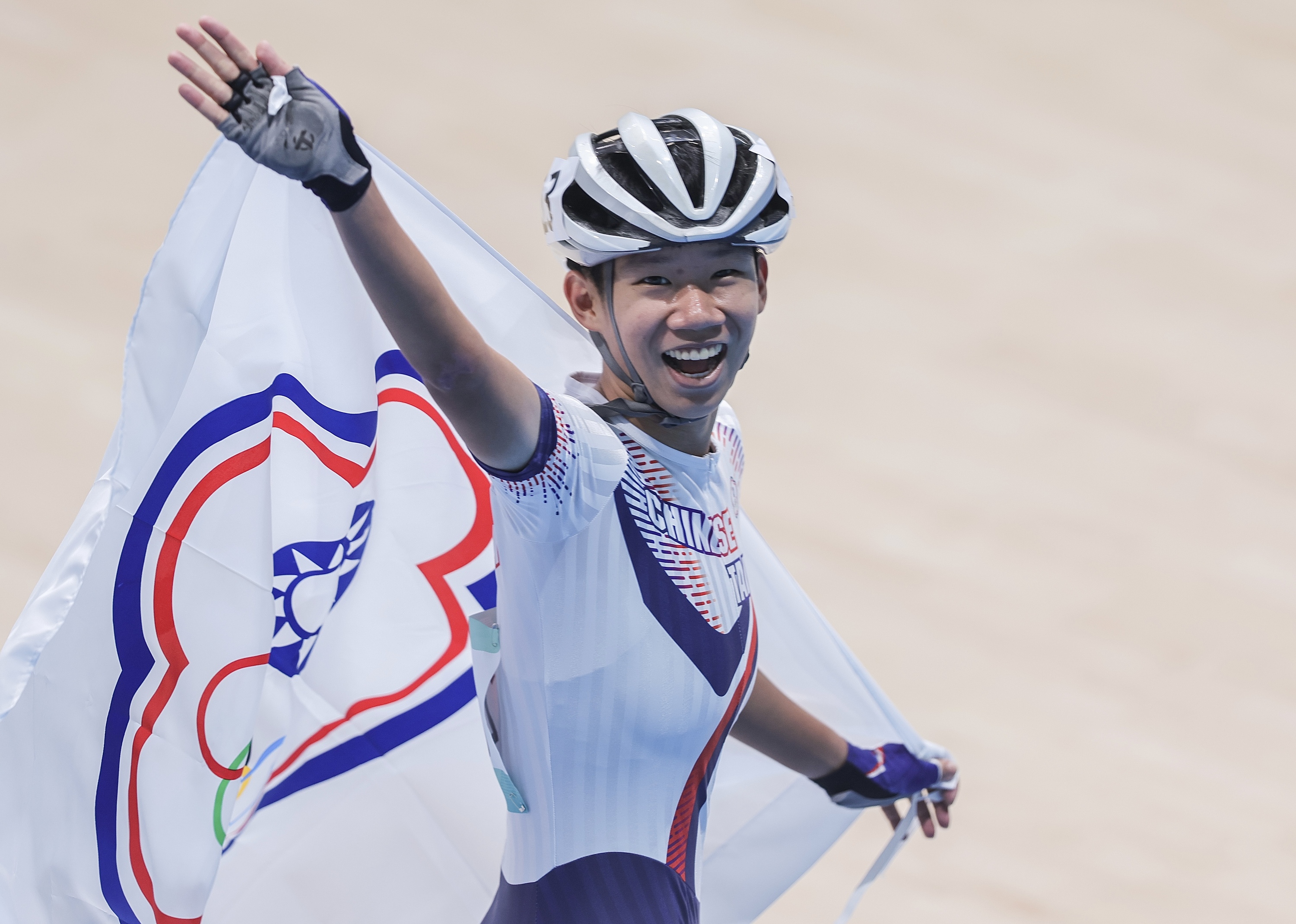 2022年杭州亞運會，施沛妤10000公尺計點淘汰賽勇奪金牌。