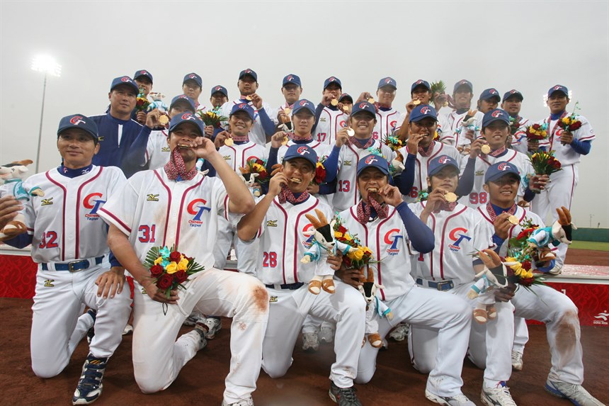 我國棒球隊勇闖冠軍戰，對上日本隊，雙方進入拉鋸戰，終場我國就以8比7逆轉獲勝，拿下本屆亞運金牌。