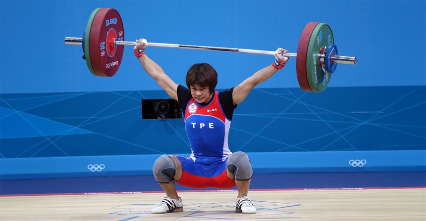 我國舉重好手許淑淨勇奪女子53公斤級金牌，摘下我國女子舉重首面奧運金牌。