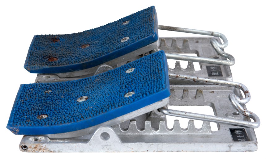 踏板 (2021-04-CE-C-00104-4)