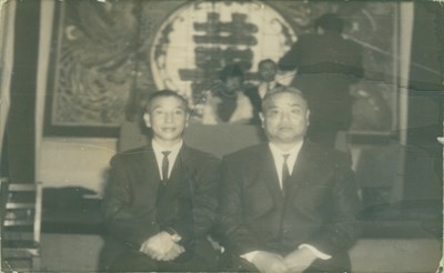 傅嘉賓1967年和遲宗傑合照
