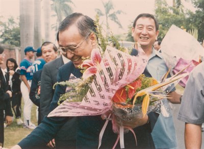 教育部部長毛高文1990年蒞臨左營運動訓練中心視導照片(一)